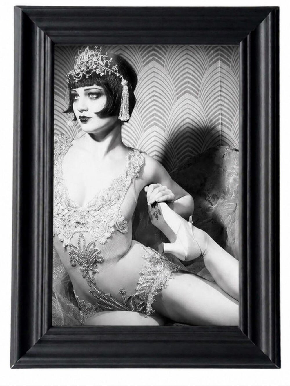 Vintage Woman Flexable Female Retro Goth Werid Strange Unsusal Oddity Vin Art